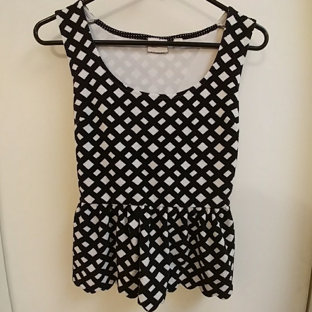 Cute Anthro Postmark Scalloped Peplum Top